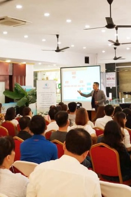 Talkshow Happy Cafe tháng 08/2018 - BÍ QUYẾT TẠO ĐỘNG LỰC CHO NHÂN VIÊN