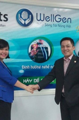 Mr Nguyễn Ngoan - CEO Mandamind chia sẻ tại Ngày hội Sinh trắc vân tay - Nha Trang 11/1/2015